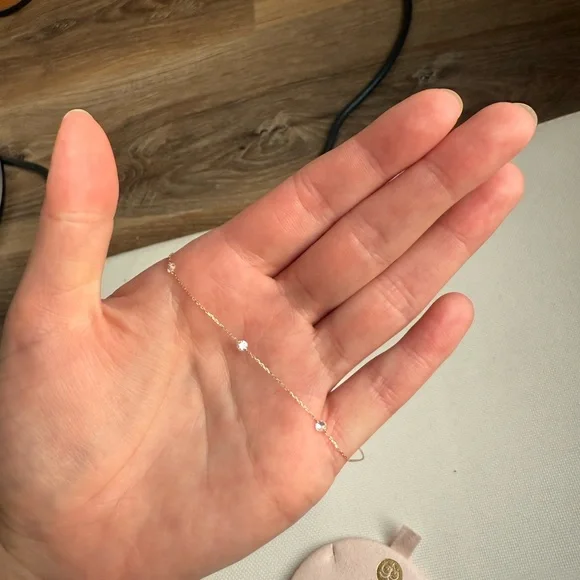 Gorjana Floating Diamond Stationary Trio Necklace 18k yellow gold - Picture 3 of 5